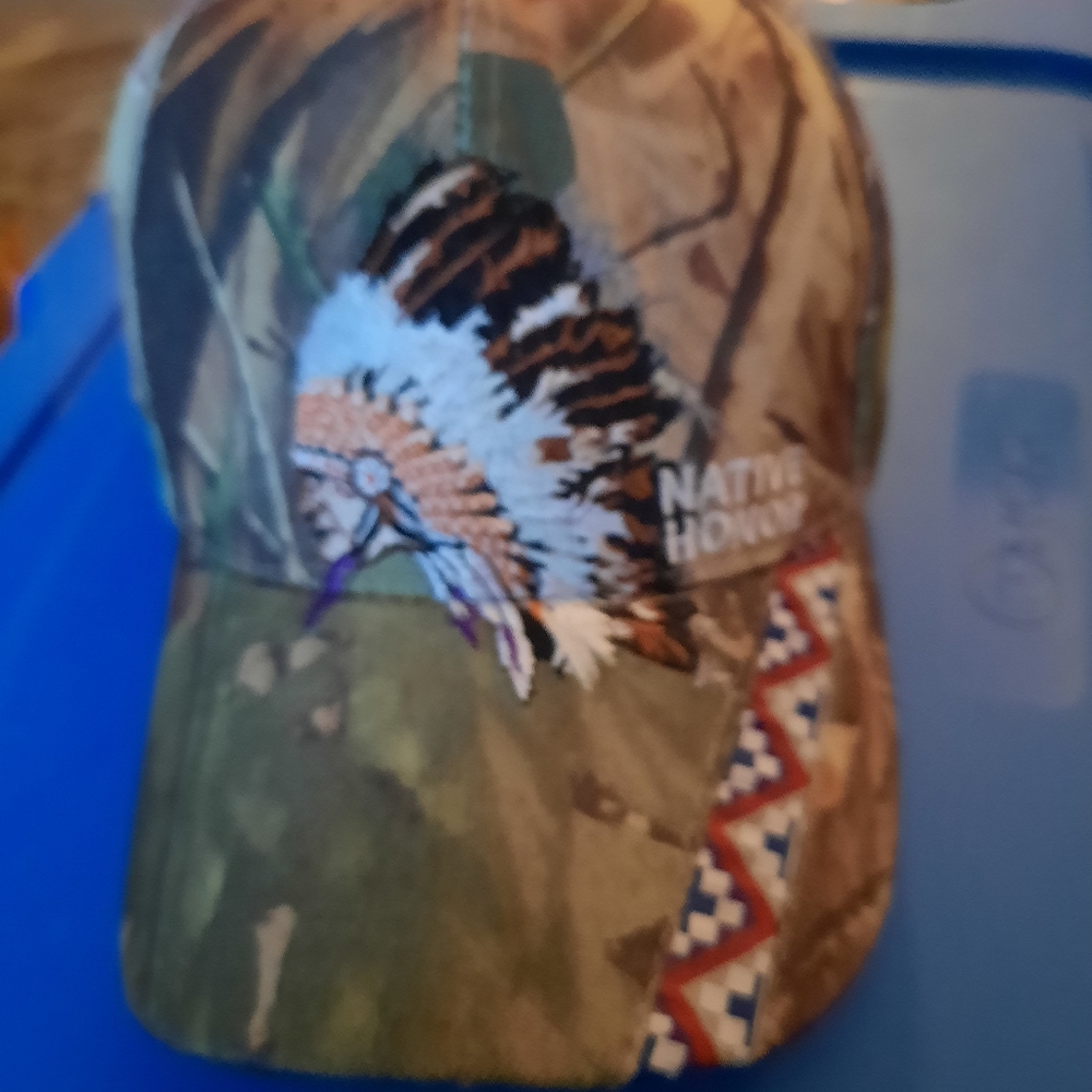 Native caps - Picture 3 of 8